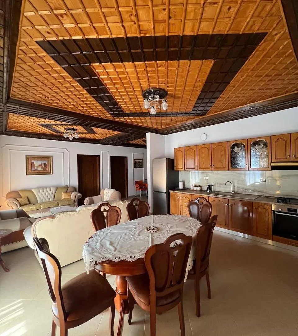 Armando'S Wooden Roof Villa Berat Albania