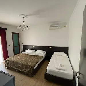 Bed & Breakfast Centre, Berat