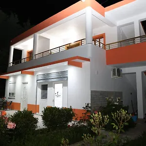Villa Likaj, Berat